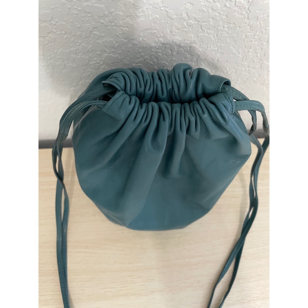 Bottega Veneta Teal Leather Drawstring Bucket Crossbody Bag Made in Italy - Picture 4 of 10